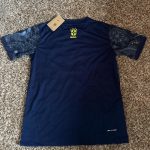 Nike Men's Navy and Blue T-shirt - Image 5
