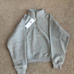 Alo Yoga Men's Grey Sweatshirt - Image 3