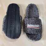 Balenciaga Men's Grey and White Slides - Image 3